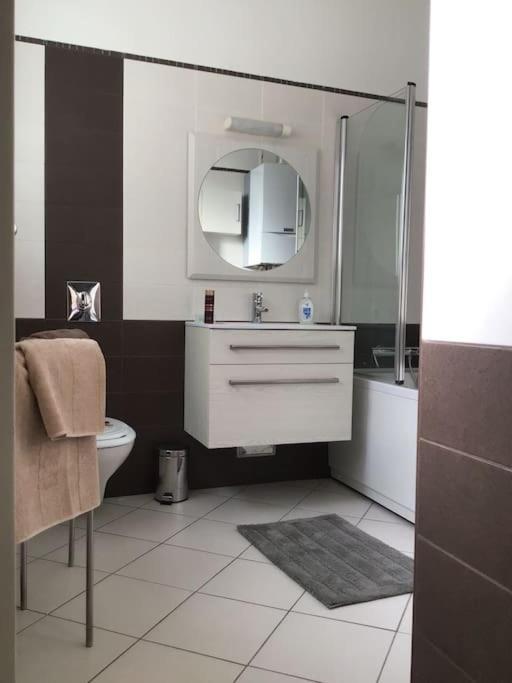 Spacious 3Br/2Bt Apartment With A/C In City Center زغرب المظهر الخارجي الصورة